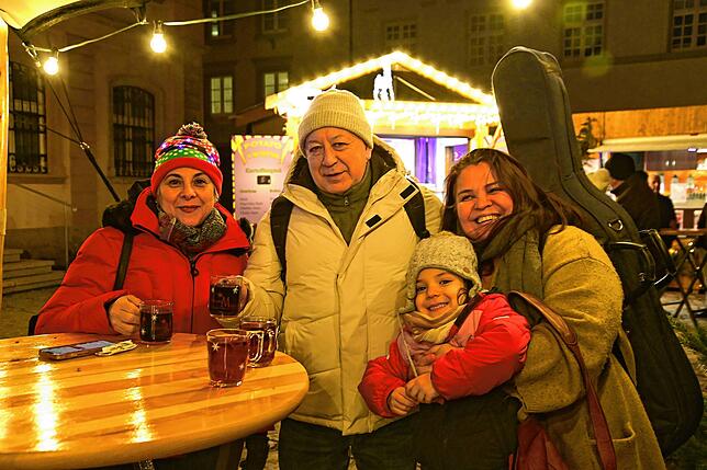 Der Weihnachtsmarkt ist ideal für eine kleine Pause mit der Familie.
