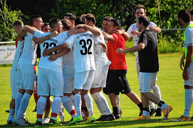 Bild 6: FC Tiengen 08 II holt den Titel durch ein 4:0 bei der SG Bettmaringen/Mauchen &ndash; wir haben Bilder!
