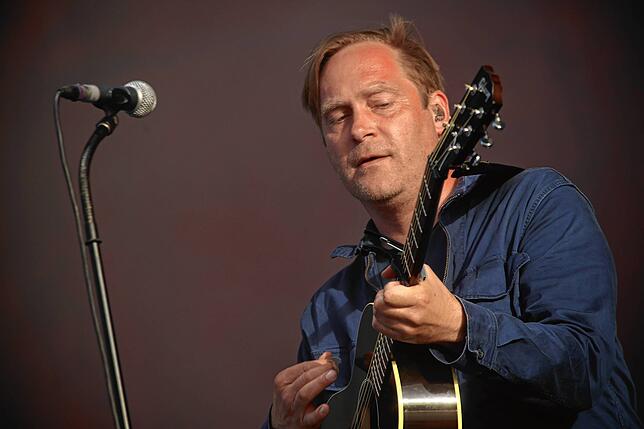 Bild 5: Bilder von Thees Uhlmann beim Southside 2022