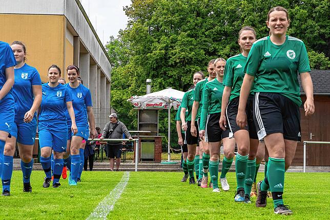 Bild 4: SF Schliengen gewinnen Bezirkspokal durch 2:1-Finalsieg gegen SV Nollingen &ndash; und wir haben Bilder