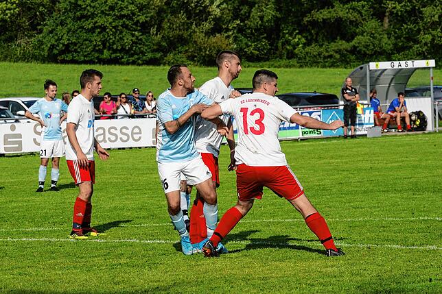 Bild 7: SV Obersäckingen gewinnt gegen den SC Lauchringen mit 2:0 &ndash; und wir haben die Bilder!