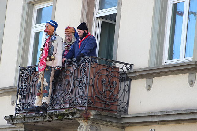 Bild 2: Die Bildergalerie vom Narrensprung und dem Hemdglunker-Umzug in Bonndorf. Mit Video!