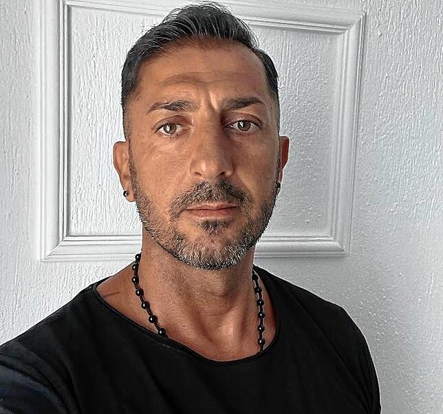 Trainer Bülent Güzel vom SV Herten: &bdquo;Wir haben Spaß im Training und die Jungs ziehen mit. Immer wieder bekomme ich Rückmeldung, ...
