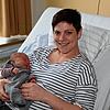 Neujahrsbaby Luise Sibold mit Mama Christiane aus Leipferdingen.