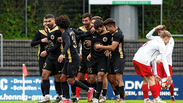 Der Türkische SV Singen will nach dem Derbysieg beim SC Pfullendorf (siehe Bild) auch zuhause wieder jubeln. Gegner am Sonntagnachmittag ...
