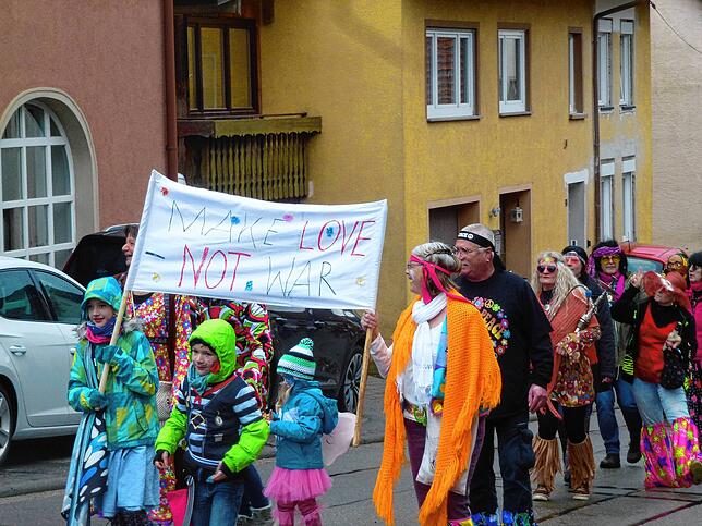 Bild 2: Bilder vom Umzug Mauchen