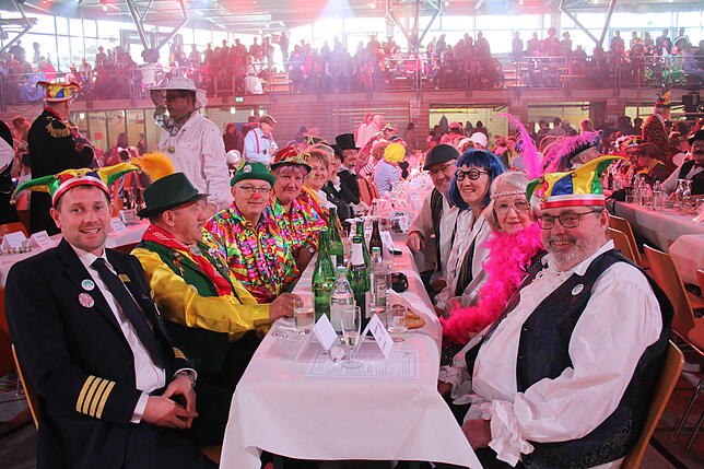 Bild 29: Fasnacht in Stockach: Narrengericht 2025 – Zuschauer feiern mit tollen Bildern!