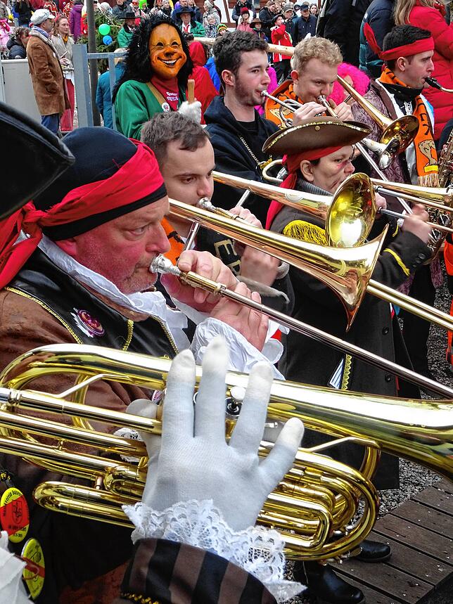 Die Blechbläser des Musikvereins Daisendorf-Stetten sorgen für Aufwind.