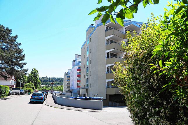 In dieser Nachbarschaft in Oberuhldingen soll sich am 4. Mai eine schwere Straftat ereignet haben. Ein 37-Jähriger soll einen ...