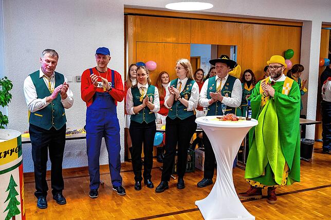 Bild 2: Grenzsteintreffen Brigachtal: So schön war‘s bei der Narrenmesser und dem Zunftmeisterempfang