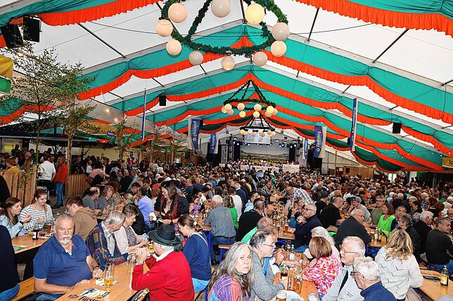Bild 5: Bilder vom Schätzele-Markt in Tengen
