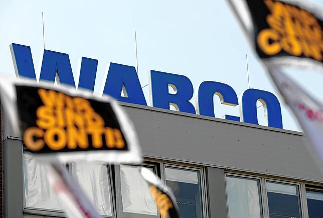 Der US-belgische Truck-Zulieferer Wabco wurde von ZF 2019 aufgekauft. Dafür war die Aufnahme hoher Schulden nötig. Sie drücken ZF immer ...
