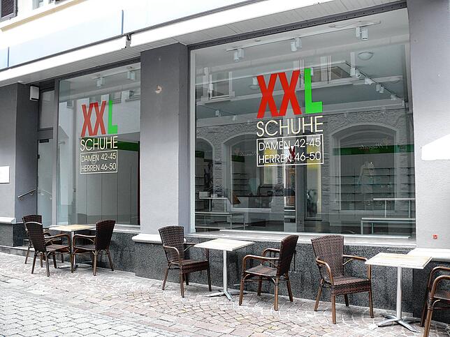 Was aus den XXL-Schuhen in der Neugasse wurde, weiß niemand von den benachbarten Geschäftsinhabern.