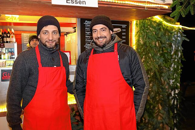 Bild 28: Die erste Tasse Glühwein für SÜDKURIER-Leser &ndash; Hier gibt&lsquo;s die Fotos vom Konstanzer Weihnachtsmarkt