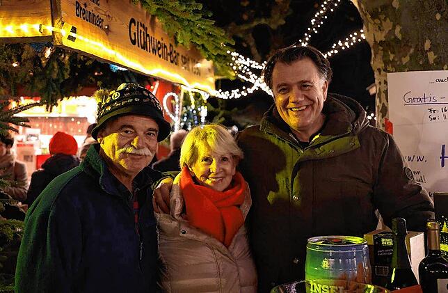 Bild 6: Der Hincooker backt für die Konstanzer Tafel: Bilder der Spendenaktion auf dem Weihnachtsmarkt