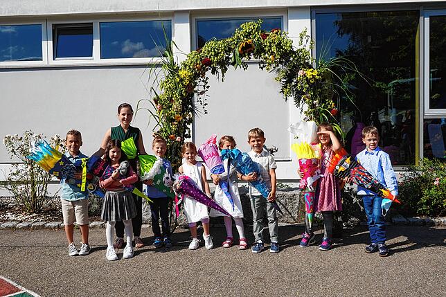 Don-Bosco-Schule, Ettenkirch: Die Erstklässler der Klasse JüA mit Klassenlehrerin Judith Eberhardt.