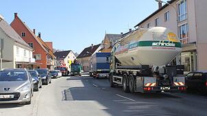 Die vom Verkehr stark belastete Ortsdurchfahrt Immendingen soll bis 2030 nur noch Geschichte sein. Bis dahin sieht der neue ...