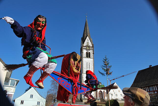 Bild 1: Finale der Fasnacht und ein Luchs im Murgtal: Die Themen der Woche