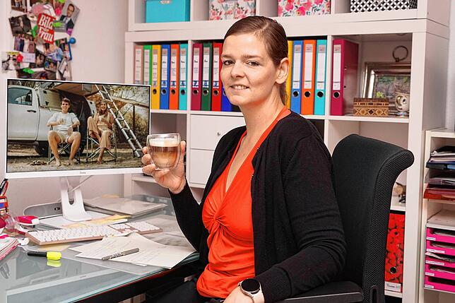 Sira Huwiler-Flamm im Kaffee-Interview mit den Weltreisenden Vivien und Felix.