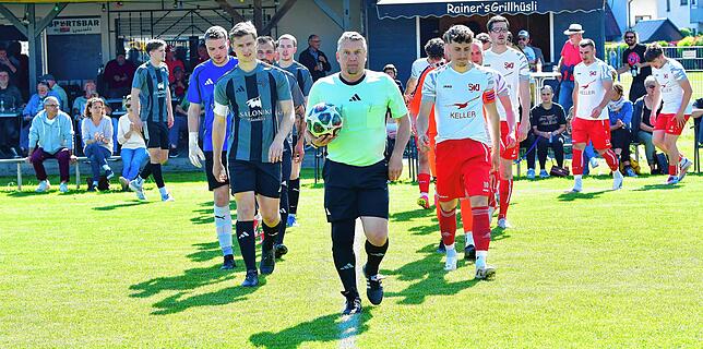 Bild 2: SV Jestetten gewinnt Kellerderby mit 2:1 gegen den FC Hochrhein – und wir haben Fotos!