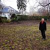 So sieht es aktuell im Hörlepark aus: Axel Hörhager, der regelmäßig im Park spazieren geht, ärgert sich über die Rodungen vor dieser ...