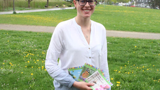 Katharina Baudis vom Regionalverband des Bund für Umwelt- und Naturschutz hat für Interessierte jede Menge Broschüren mit vielen Tipps. ...