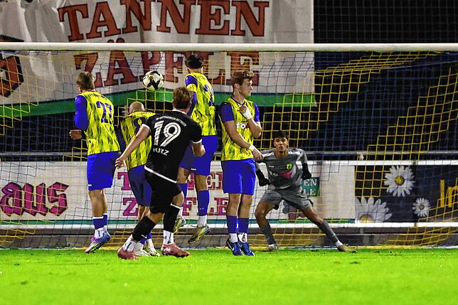 Bild 16: Unsere Bildergalerie vom Spiel zwischen dem FC Singen 04 und dem SC Gottmadingen-Bietingen