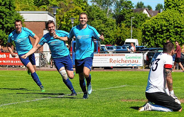 Beim Torjubel und auf dem Fußballplatz fühlt Felix Eiermann sich am wohlsten.