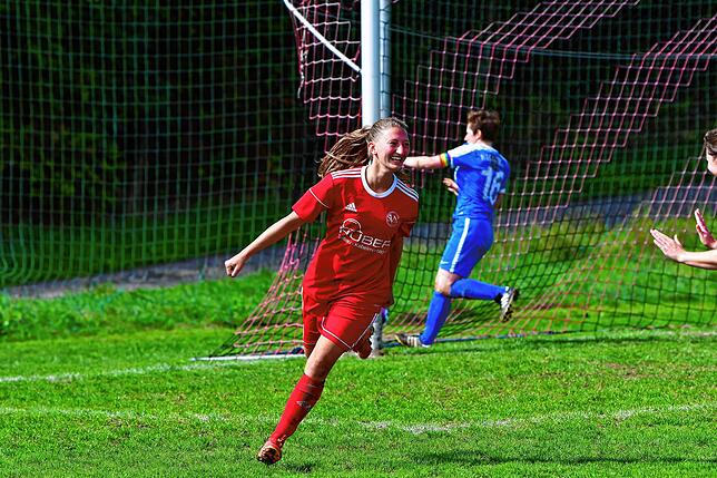 Bild 12: SC Niederhof/Binzgen feiert ersten Sieg beim 4:3 gegen den Hegauer FV II &ndash; und wir haben Bilder!