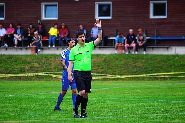 Bild 11: Spvgg. Wutöschingen siegt 4:1 beim FC Dettighofen – und wir haben Bilder!