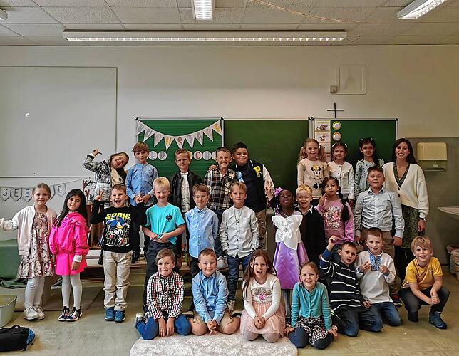 Klasse 1a der Grund- und Werkrealschule Bad Dürrheim mit ihrer Klassenlehrerin Rosalie Kuster.