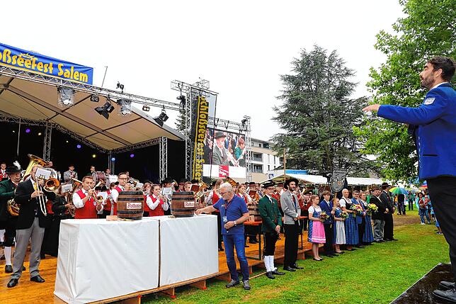 Traditionell eröffnen die fünf veranstaltenden Musikvereine mit einem Gesamtchor, im Vorjahr von Oliver Keller von der „Harmonie ...