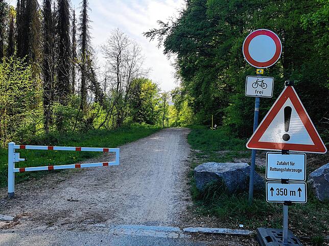Bild 11: Wandern vor der Haustür (Teil 3): Zu den Toblerone-Häusern und zum Froschteich auf dem Waldshuter Aarberg