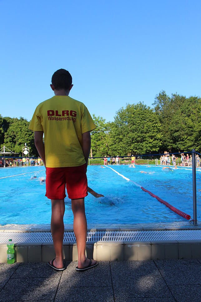 Bild 6: Die helfenden Hände der Triathlon-Nacht in Lauchringen &ndash; Ohne sie wäre eine solche Veranstaltung nicht zu stemmen