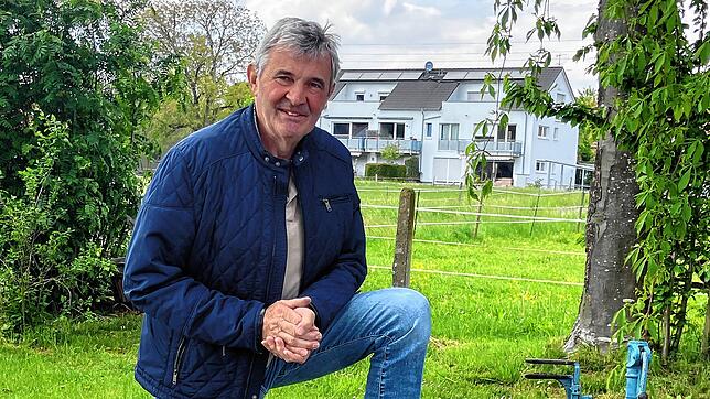 Uli Graf, Worblinger Landwirt und ehemaliger Feuerwehrkommandant, erinnert sich an die Zeiten, als Rielasingen und Worblingen im Zuge ...