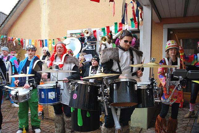 Bild 6: Die besten Bilder vom Schmutzigen Donnerstag in Klettgau-Erzingen – Jetzt entdecken!