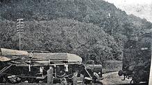 Sieben Menschen starben, als ein Reisebus am 19. Juni 1951 bei Stühlingen mit einem Personenzug kollidierte. Dieses Foto veröffentlichte ...