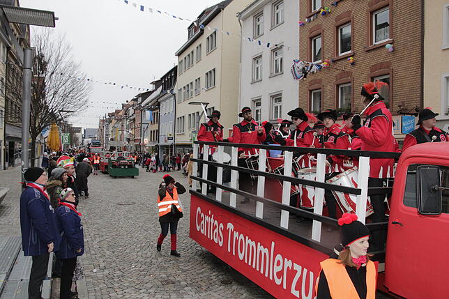 Bild 18: Bilder vom Umzug der Katzenmusik am Montagmorgen