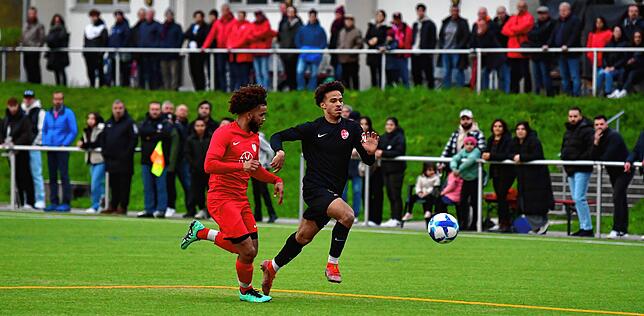 Bild 32: A-Junioren des FC Tiengen 08 unterliegen dem Offenburger FV knapp mit 1:2 &ndash; und wir haben Bilder!