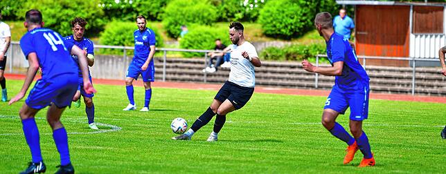 Bild 32: SG FC Wehr-Brennet besiegt den TuS Efringen-Kirchen mit 3:1 &ndash; und wir haben Bilder!