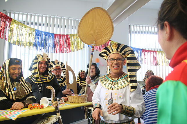 Bild 38: Narren besuchen den SÜDKURIER in Radolfzell