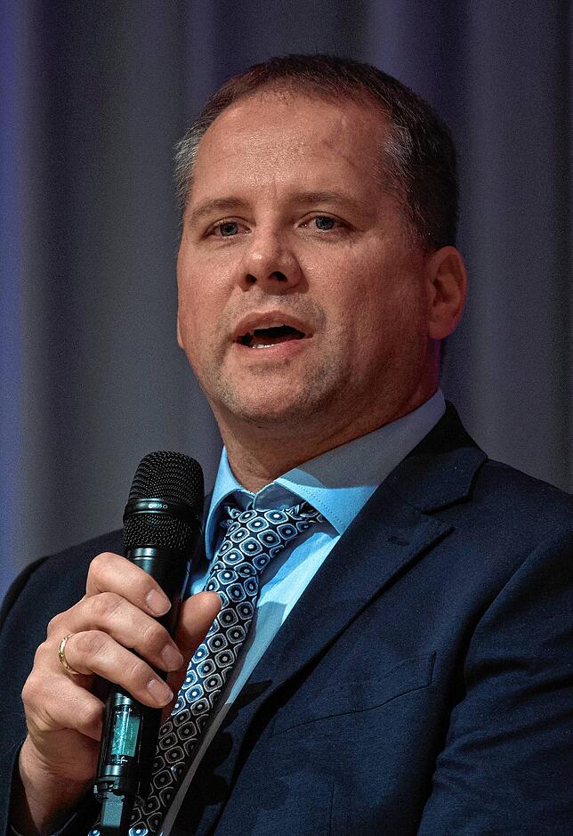 Christian Walter ist für gute digitale Angebote im Rathaus und möchte, dass die Gemeinde bei den medialen Auftritten moderner wird.