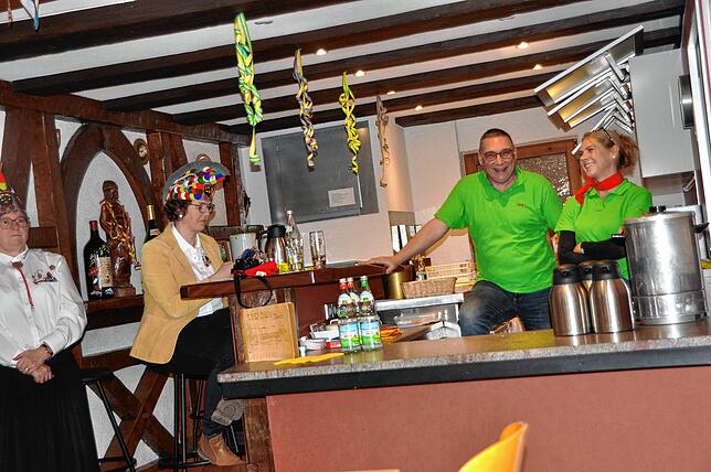 Bild 9: Dreikönigssitzung und Fasneteinschnellen Narrenzunft Markdorf