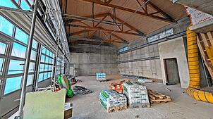 Der Rohbau der Halle ist bereits seit einiger Zeit fertig. Foto: Gemeinde