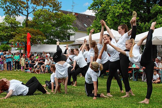 Bild 25: Bilder vom Hafenfest-Sonntag mit einer großen Turn-Show (2)