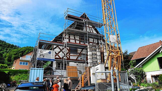 Das Haus Seestraße 26 in Bodman wird umfangreich saniert. Es ist ein Fachwerkhaus aus dem 17. Jahrhundert.