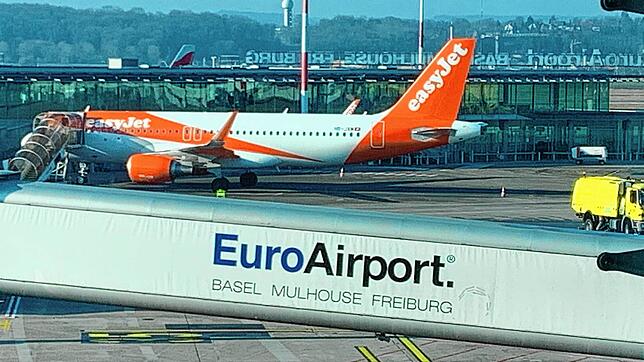 Flugzeuge am Boden: Die Passagierzahlen am Euroairport Basel-Mulhouse brachen 2020 Corona-bedingt ein.