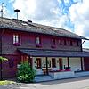 Idyllisch gelegen: Das neue Rathaus in Oberibach. Am 23. März 2025 sind die Ibacher Bürgerinnen und Bürger aufgerufen, einen neuen ...