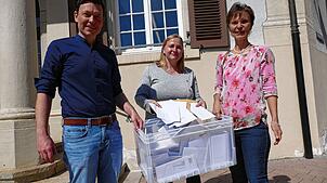263 Stellungnahmen wurden nun laut Michael Wagenknecht, Angelina Wild und Simone Bernhart im Rathaus Bonndorf abgegeben. Foto: Stefan ...