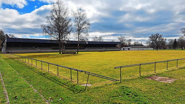 Das große Stadion im Schlosspark, in dem der Springwettbewerb stattfinden wird.